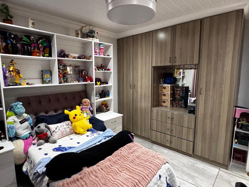 4 Bedroom Property for Sale in Monte Christo Western Cape